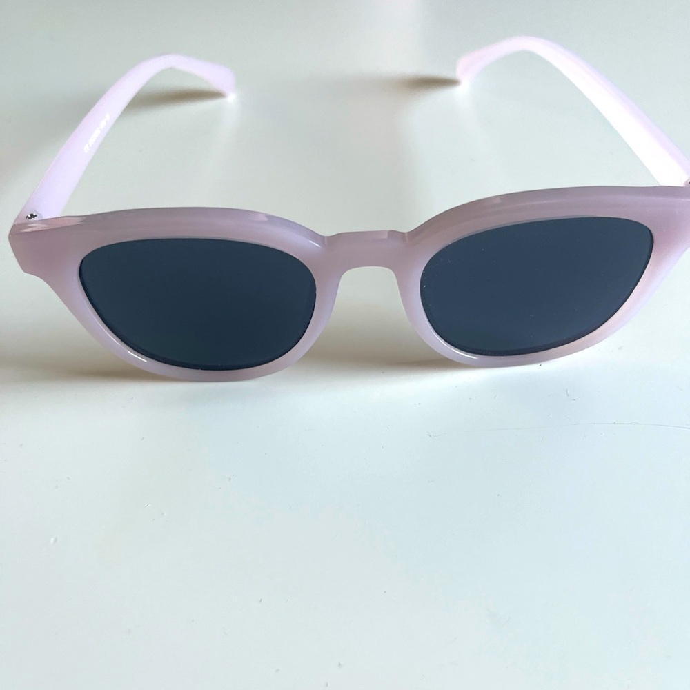 Sun glasses